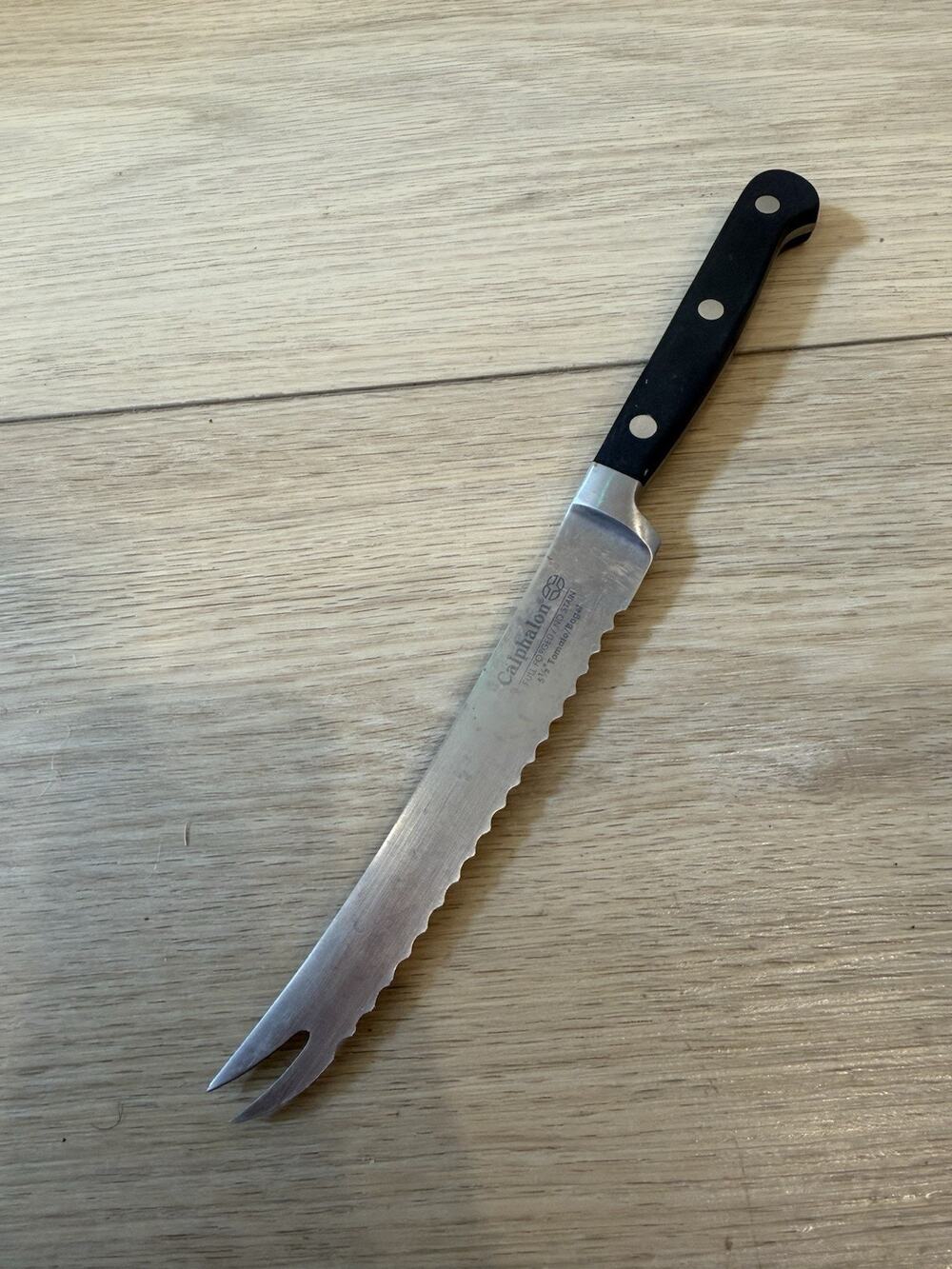 Calphalon 5-1/2” Tomato/Bagel Kitchen Knife Forked End Full Forged/No Stain